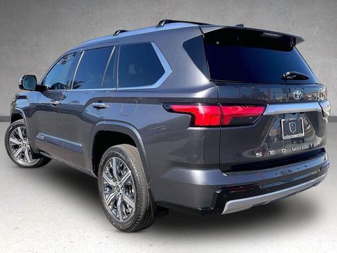 Used 2023 Toyota Sequoia Capstone image 3