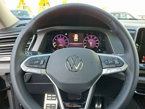 New 2026 Volkswagen Atlas Peak Edition image 13
