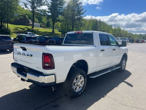 New 2026 RAM 2500 Big Horn AWD/4WD image 5