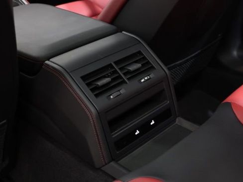 Used 2025 Porsche Panamera 4 image 34