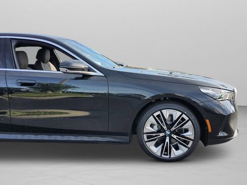 New 2026 BMW 530i RWD image 33