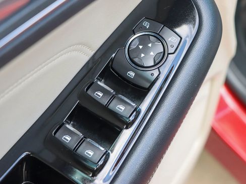 Used 2019 Ford Edge Titanium w/ Equipment Group 301A FWD image 14