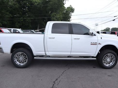 Used 2014 RAM 2500 Laramie w/ Convenience Group AWD/4WD image 4