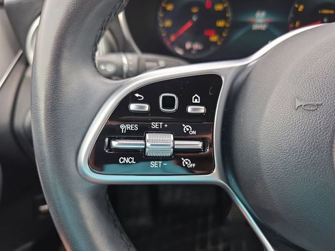 Certified 2021 Mercedes-Benz GLC 300 4MATIC image 21