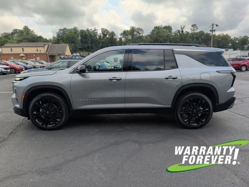 New 2026 Chevrolet Traverse LT w/ LPO, Floor Liner Package FWD image 4