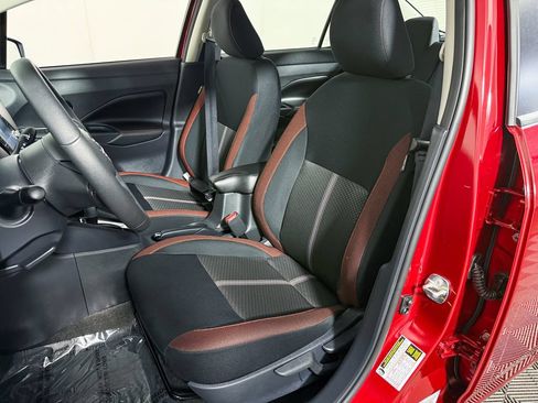 Certified 2025 Nissan Versa SR w/ Trunk Package FWD image 15