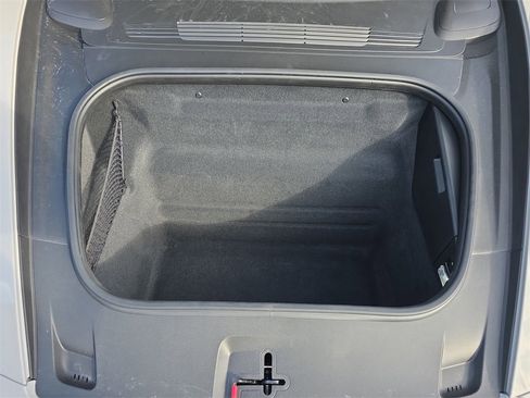 Certified 2024 Porsche 911 Carrera GTS image 17