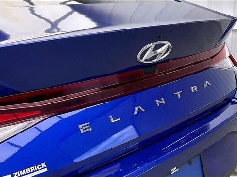 Certified 2023 Hyundai Elantra SEL w/ Cargo Package image 9