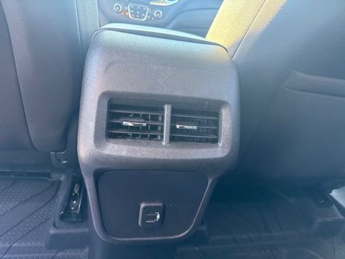Used 2024 Chevrolet Equinox LT w/ LPO, Floor Liner Package FWD image 25