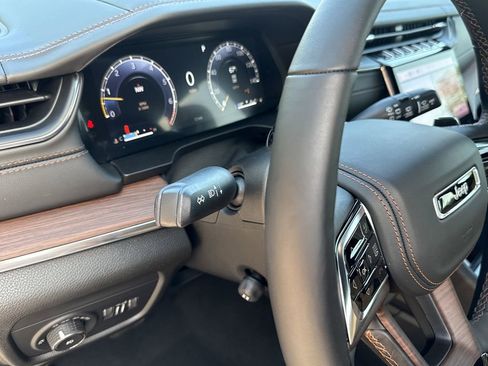 New 2025 Jeep Grand Cherokee L Summit w/ Advanced Protech Group IV image 21