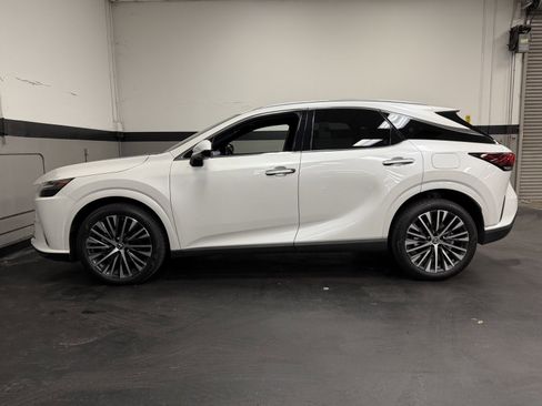 Used 2023 Lexus RX 350 Premium Plus image 9