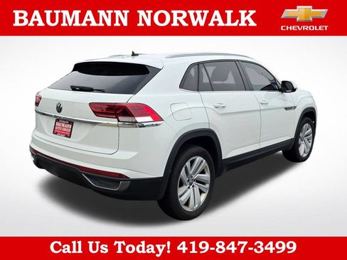 Used 2021 Volkswagen Atlas Cross Sport SE FWD image 5