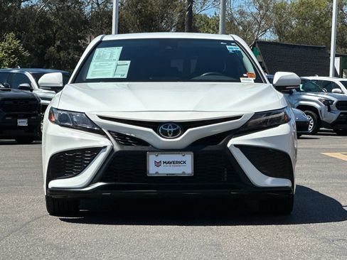 Used 2023 Toyota Camry SE FWD image 7