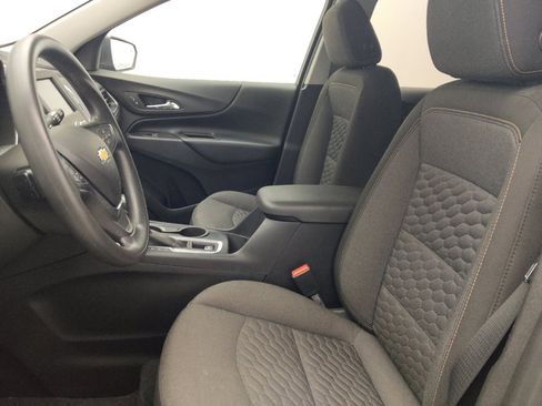 Used 2020 Chevrolet Equinox LT w/ LPO, Floor Liner Package image 17