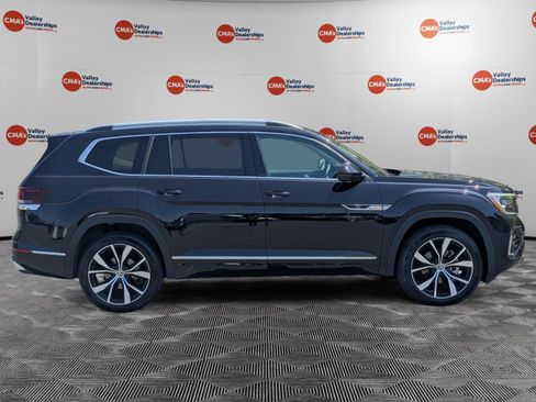 Used 2024 Volkswagen Atlas SEL Premium R-Line AWD/4WD image 4