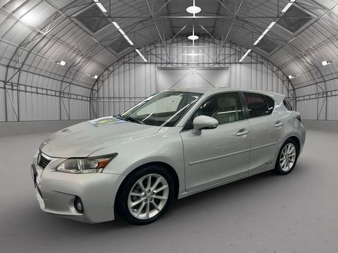 Used 2012 Lexus CT 200h image 10