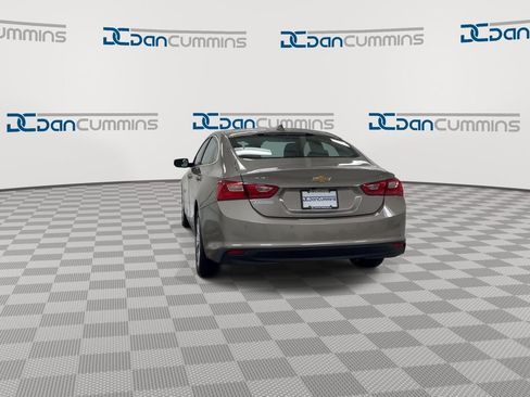 Used 2024 Chevrolet Malibu LT FWD image 7