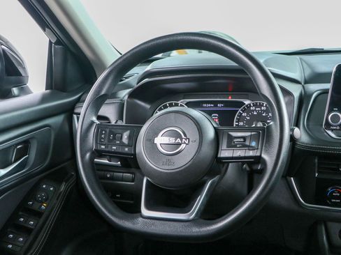 Used 2024 Nissan Rogue SV AWD/4WD image 12