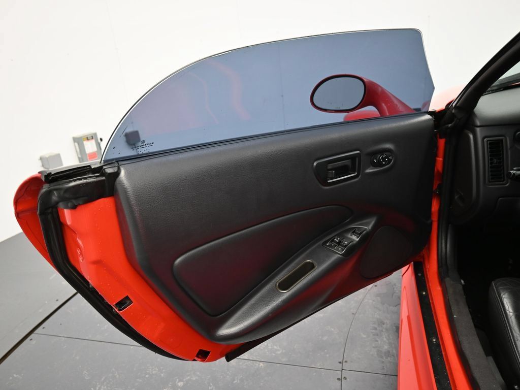 Used 1999 Plymouth Prowler RWD image 9