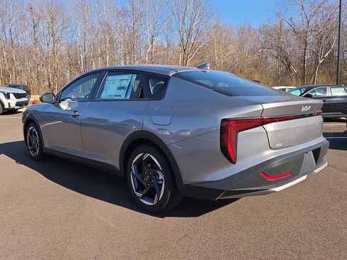 New 2026 Kia K4 EX image 3