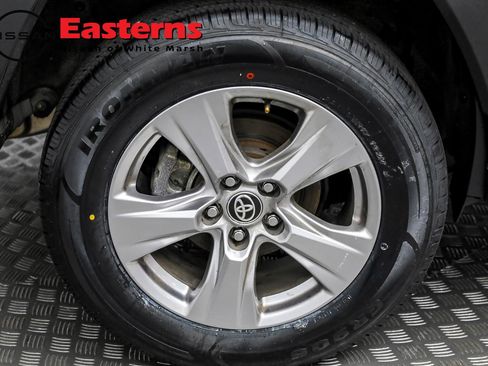 Used 2023 Toyota RAV4 XLE image 32