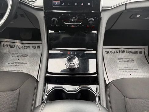 Used 2022 Jeep Grand Cherokee Laredo w/ Luxury Tech Group I AWD/4WD image 20