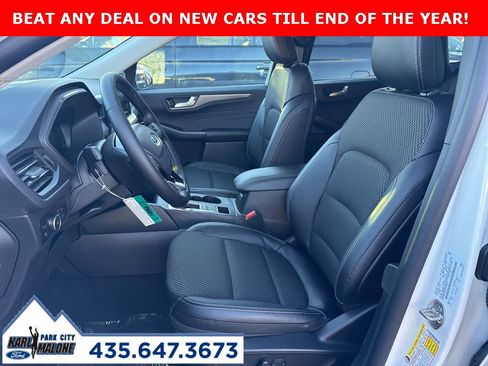 New 2026 Ford Escape SE w/ Class II Trailer Tow Package image 6