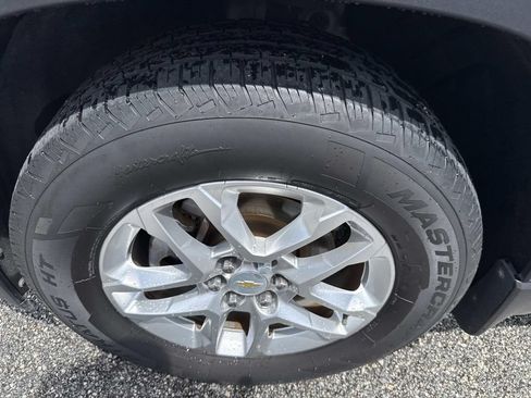 Used 2019 Chevrolet Traverse LS FWD image 11