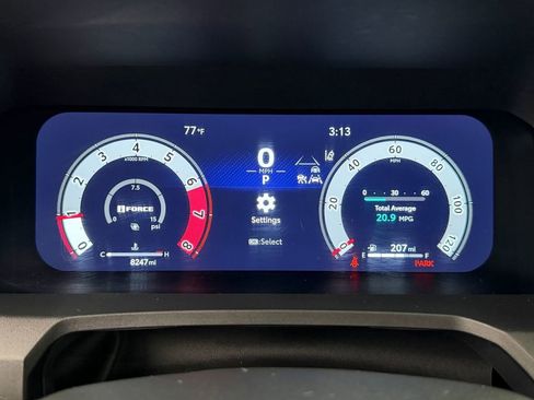 Used 2024 Toyota Tacoma TRD Off-Road w/ TRD Off Road Upgrade Package AWD/4WD image 17