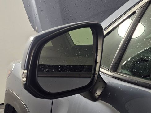 Used 2023 Toyota Corolla Cross XLE w/ Convenience Package image 12