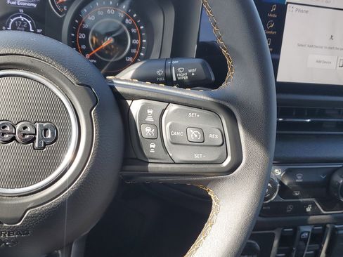 Used 2024 Jeep Wrangler Sport S image 20