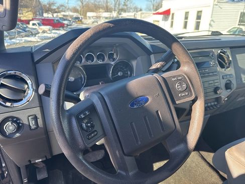 Used 2014 Ford F250 XLT w/ XLT Value Package image 12