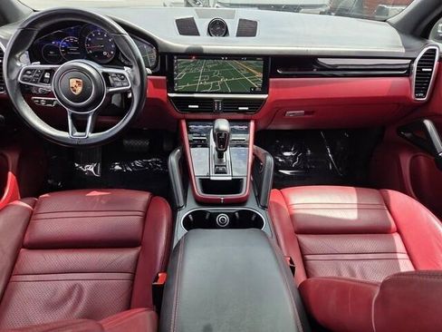 Used 2019 Porsche Cayenne AWD/4WD image 18