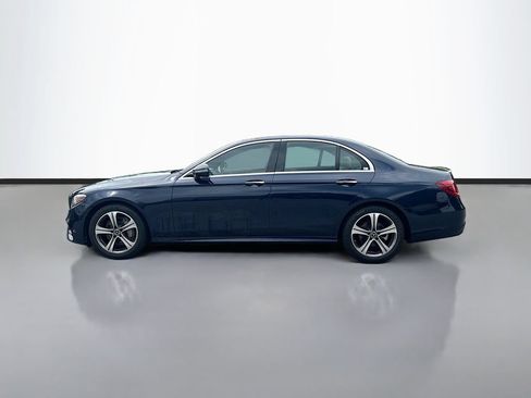 Used 2017 Mercedes-Benz E 300 4MATIC image 6
