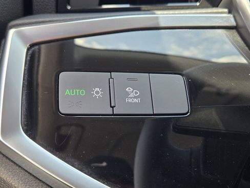 Certified 2024 Audi Q3 2.0T Premium Plus AWD/4WD image 28