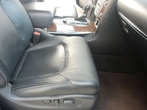 Used 2017 INFINITI QX80 2WD image 31