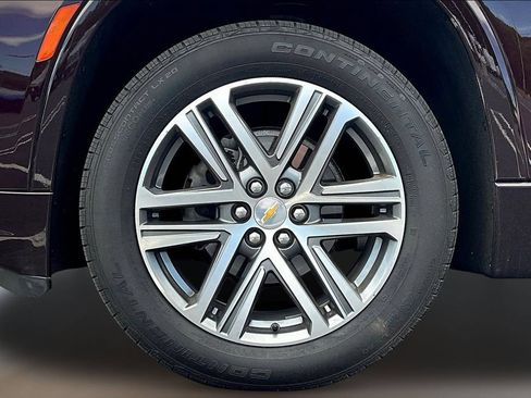 Used 2023 Chevrolet Traverse High Country w/ LPO, Floor Liner Package AWD/4WD image 32