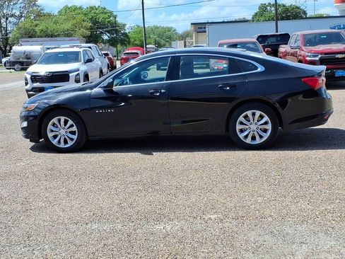 Used 2024 Chevrolet Malibu LT FWD image 2
