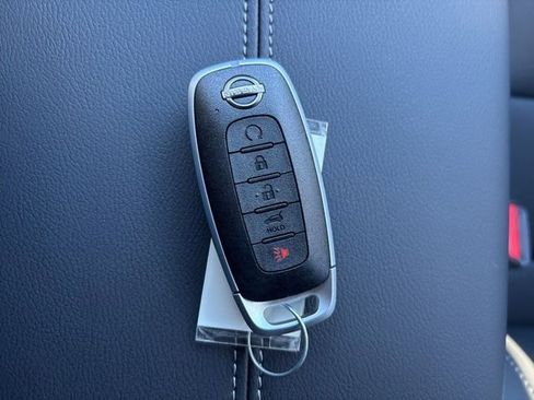 New 2025 Nissan Murano SV image 24