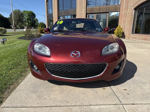 Used 2010 MAZDA MX-5 Miata Grand Touring w/ Premium Pkg RWD image 9
