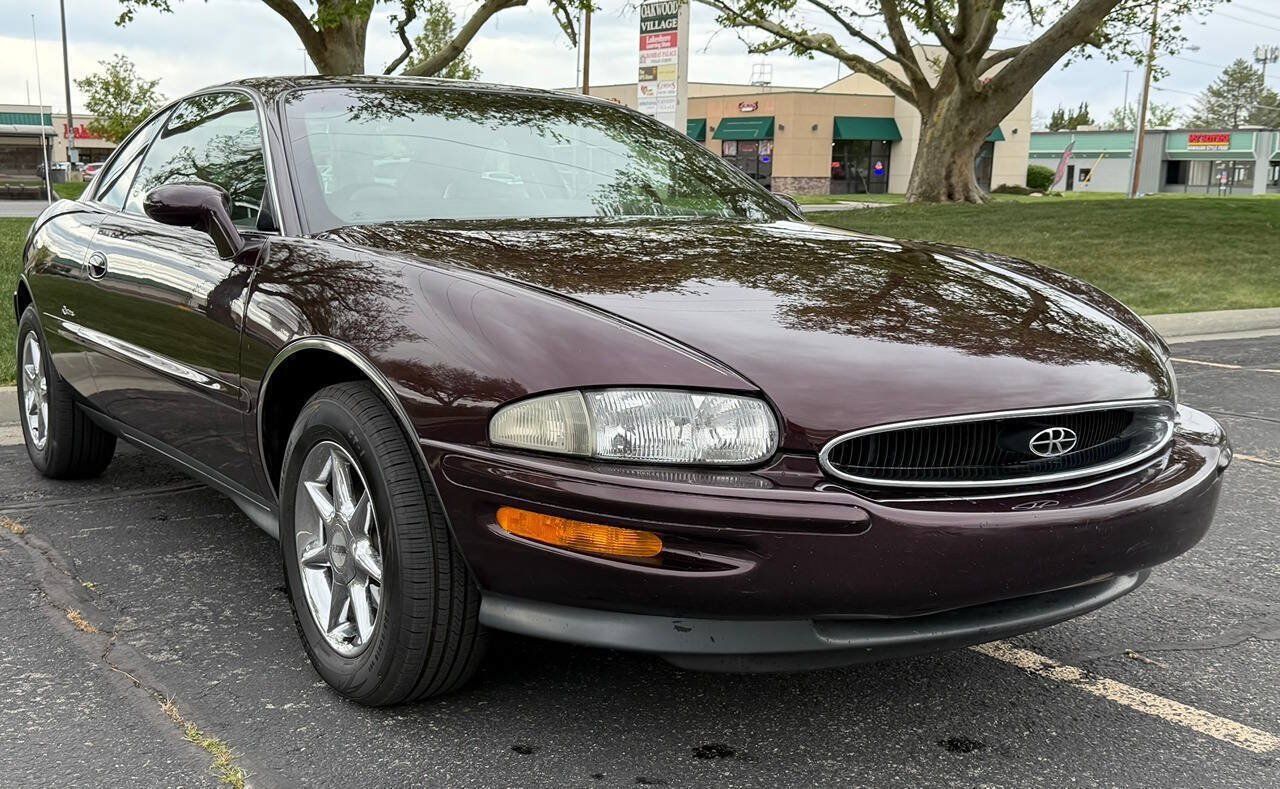 Used 1995 Buick Riviera Supercharged Coupe FWD image 2