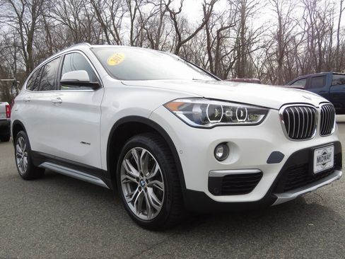 Used 2017 BMW X1 xDrive28i image 3