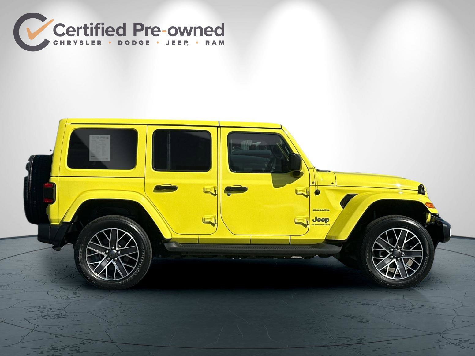 Certified 2023 Jeep Wrangler Unlimited Sahara w/ Cold Weather Group AWD/4WD image 3