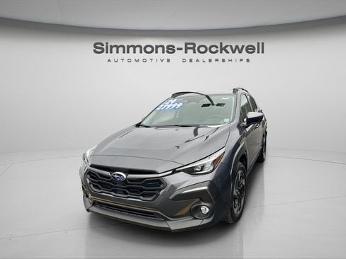 Used 2024 Subaru Crosstrek 2.5i Limited image 3
