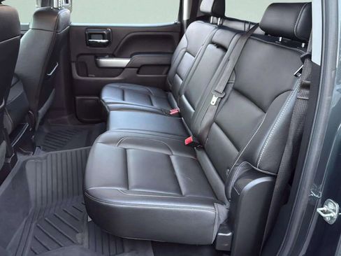 Used 2018 Chevrolet Silverado 1500 LT w/ All Star Edition image 15