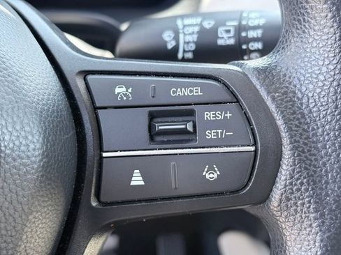 Used 2023 Honda HR-V LX image 13