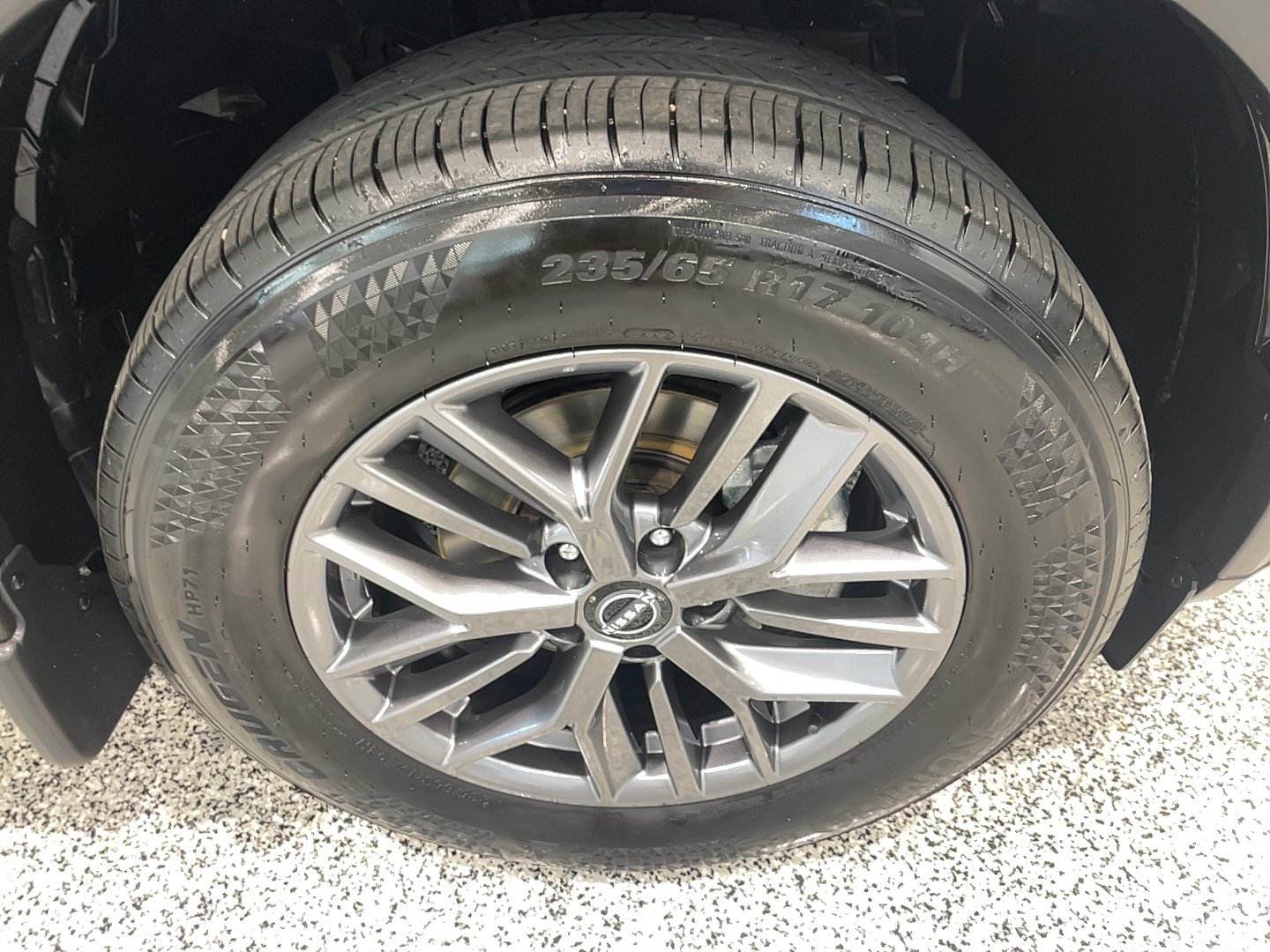 Used 2023 Nissan Rogue S AWD/4WD image 4