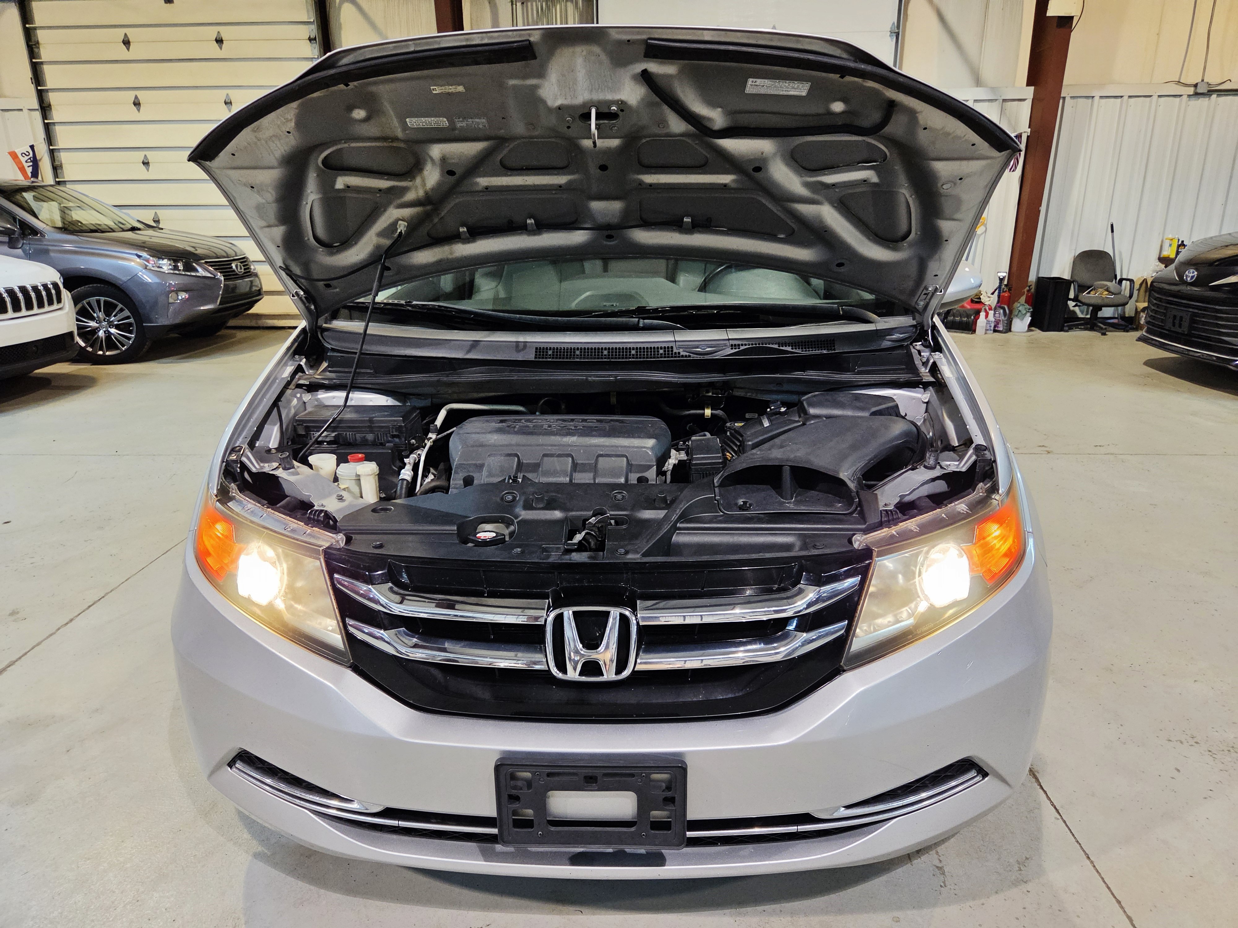 Used 2015 Honda Odyssey EX-L image 52