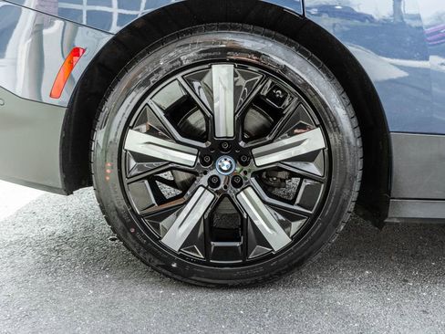 Used 2023 BMW iX xDrive50 w/ Premium Package AWD/4WD image 38