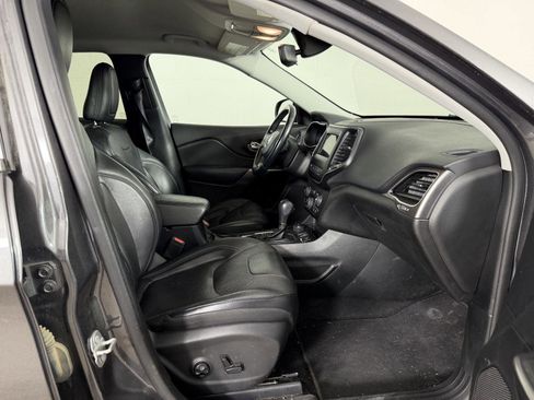 Used 2021 Jeep Cherokee Latitude Lux AWD/4WD image 13